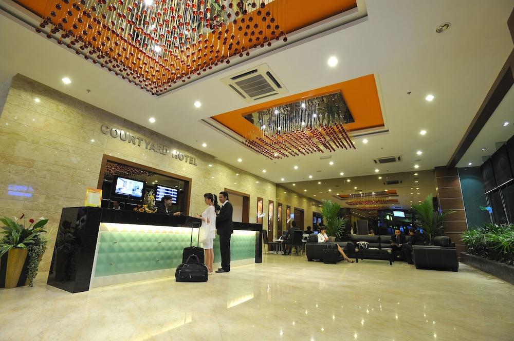 Courtyard Hotel 1Borneo Kota Kinabalu Exterior foto